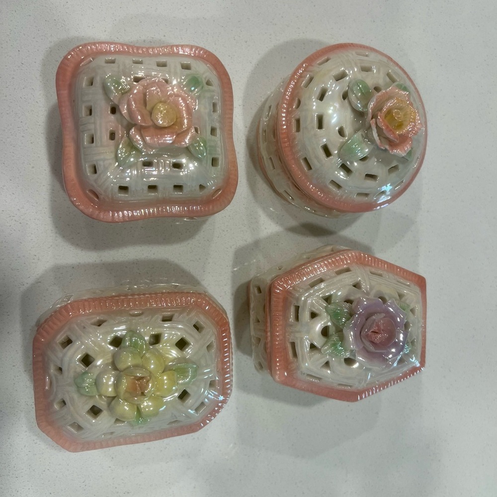 Set of Decorative small Ceramic Boxes with Floral Design